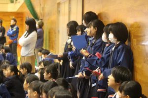 令和元年度 第２学年総合的な学習の時間「富士山学」研究発表会が行われました