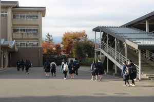令和５年度山梨県高等学校県下一斉「通学時マナーアップ運動」４回目が行われました。