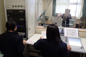 お昼の校内放送～よりわかりやすい日本語で～