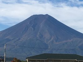 雪化粧した富士山