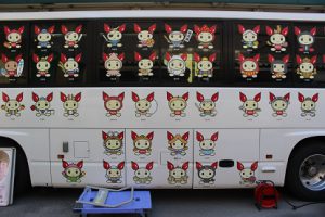 吉田高校に献血車がやってきました