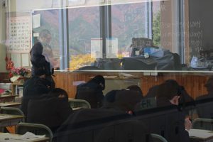 後期第１回試験（３年）２日目です