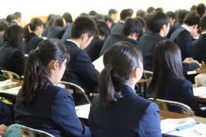 第2学年進路学習会が行われました