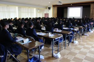 第2学年進路学習会が行われました