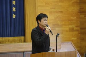 「社会を知る」講話　織物づくりから学んだこと