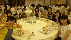 修学旅行団2日目午後の様子です