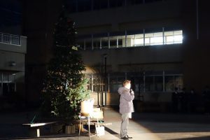 クリスマスツリー点灯式が行われました