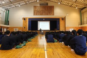 1学年 生活・学力向上講話が行われました