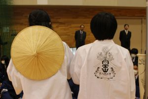 第2学年総合的な学習の時間「富士山学」研究発表会が行われました