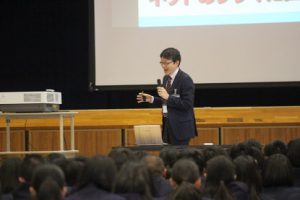 第1学年スマホ・ケータイ安全教室が行われました