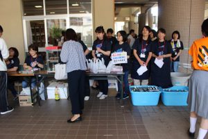 第69回蒼風祭 PTA主催の模擬店収益金を寄付していただきました