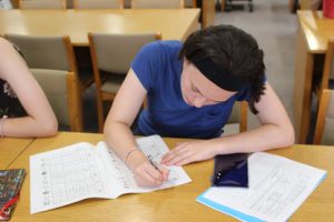 アメリカ合衆国ケネディーハイスクールよりDan先生と7名の生徒が来校しています