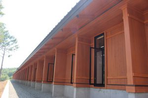 富士北麓公園屋内練習走路オープニングセレモニーの司会進行を務めました（放送部）