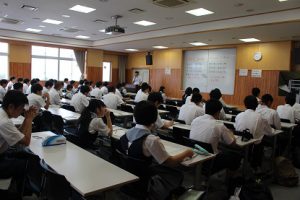 平成30年度夏期登校学習会（2年生）の様子です