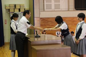 8月23日(木)夏季休業明け 納め式の様子です