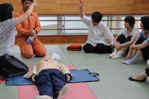 「大事な命を守るために」心肺蘇生法講習会が行われました