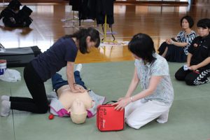 「大事な命を守るために」心肺蘇生法講習会が行われました