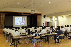 理工系志望者に対する「意欲向上のための講座」が行われました