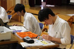 平成30年度山梨大学ものづくり出張授業(メカパイロット出前授業)が行われました