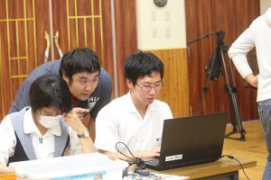 平成30年度山梨大学ものづくり出張授業(メカパイロット出前授業)が行われました