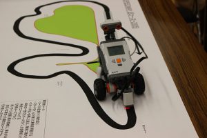 平成30年度山梨大学ものづくり出張授業(メカパイロット出前授業)が行われました