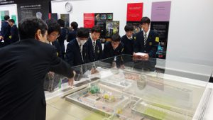 理数科1年生企業見学会が行われました