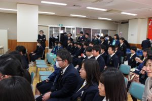 ランチタイムの楽しいひととき～吹奏楽部クリスマスコンサート～
