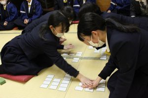平成30年度第56回校内百人一首大会が行われました