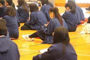 1学年総合的な学習の時間「富士山学」講演会が行われました