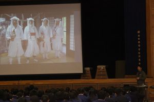 1学年総合的な学習の時間「富士山学」講演会が行われました