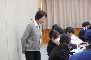 インターネット取り引きの危険性～家庭科の授業から～