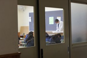 平成30年度後期第2回定期試験1日目です
