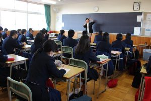 平成30年度 第12回 1学年オープンスタディー（卒業生の話）が行われました