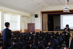 平成30年度2学年小論文講座が行われました