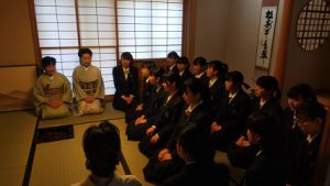 茶道部 春の茶会の様子です