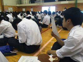 1学年総合的な探究の時間 「富士山学」課題設定が行われました