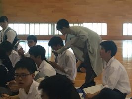1学年総合的な探究の時間 「富士山学」課題設定が行われました