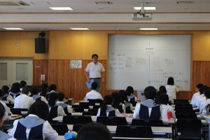 普通科1･2年生登校学習会が始まりました