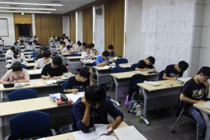 令和元年度理数科夏期宿泊学習会の様子です