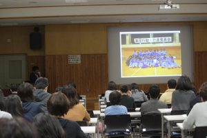 第1学年授業公開･保護者説明会が行われました