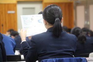 令和元年度第3学年出願ガイダンスが行われました