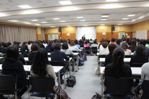 第2学年授業公開･保護者説明会が行われました