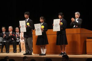 第40回山梨県高等学校芸術文化祭パレード･グランドステージが開催されました