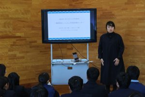 1学年総合的な探究の時間「富士山学Ⅱワークショップ」が行われました