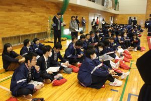 令和元年度 第２学年総合的な学習の時間「富士山学」研究発表会が行われました