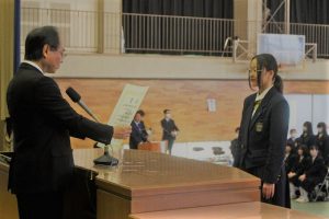令和元年度表彰状授与式・記念品贈呈式が行われました