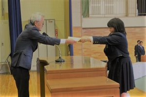 令和元年度表彰状授与式・記念品贈呈式が行われました