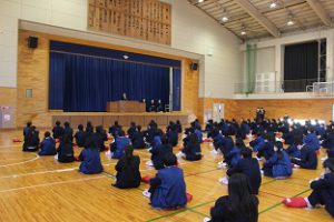 令和元年度 2学年終業式・離退任式を行いました