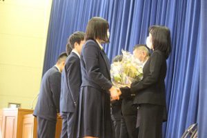令和元年度 2学年終業式・離退任式を行いました