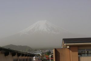吉高の風景～富士山の農鳥～